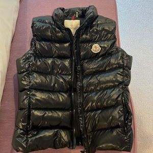 Moncler vest size XS
